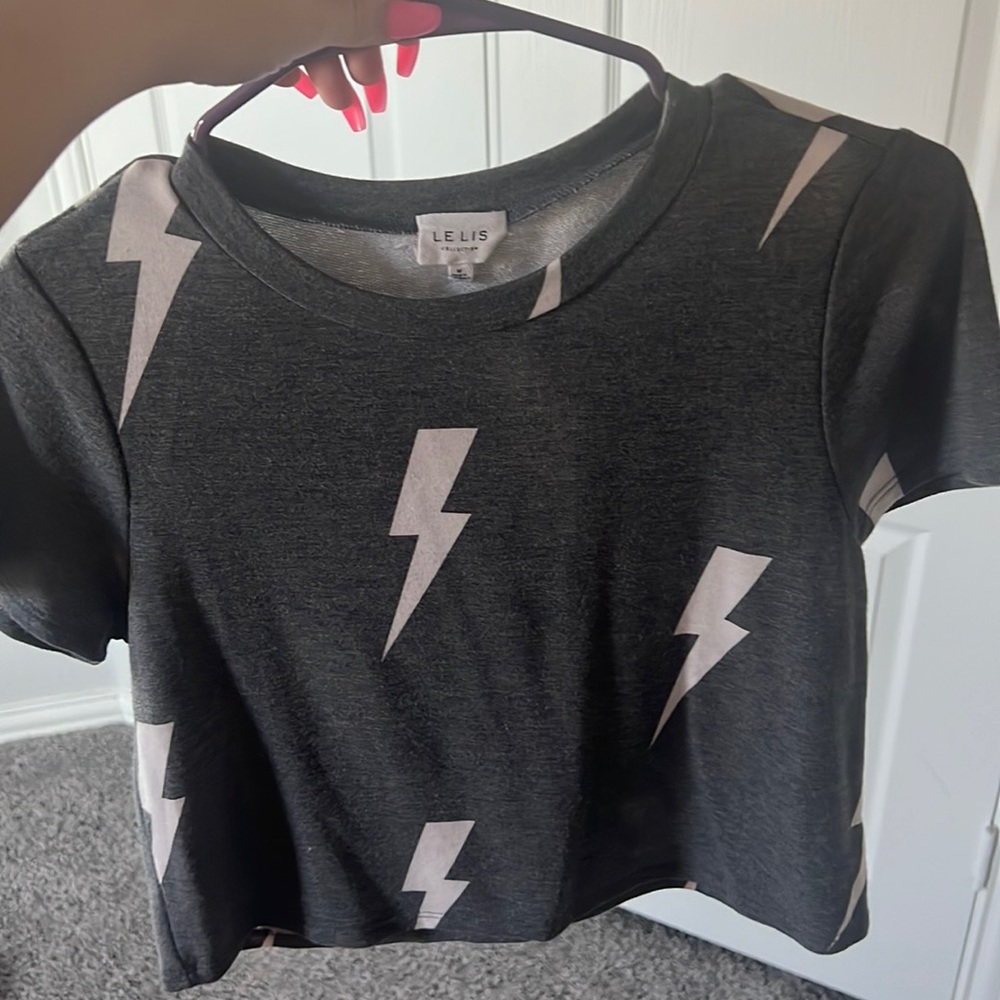 Cropped lightning bolt t shirt